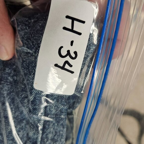 Vintage Acid Wash Denim Jacket Medium Silver Concho Accents Pockets Made‎ In USA - Picture 8 of 8